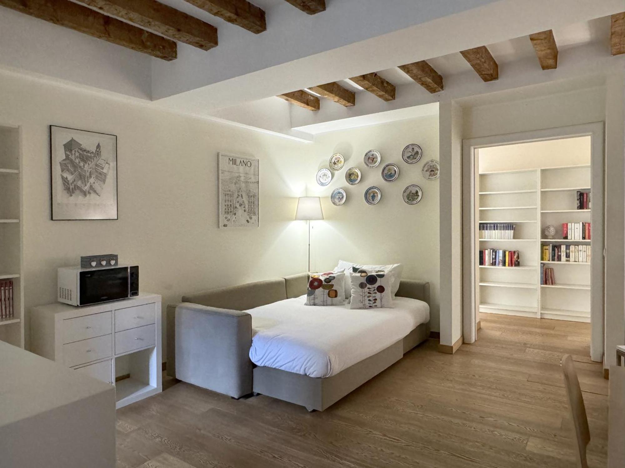 Appartamento Joivy Cosy Ticinese Retreat 1-Bed Flat Near The Duomo Milano Esterno foto